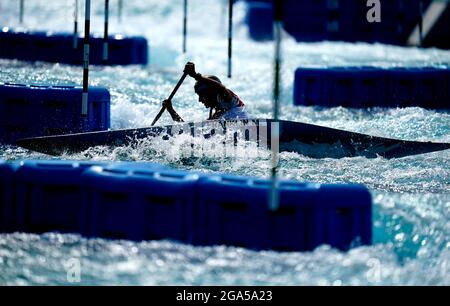 Great Britain's Mallory Franklin during the Women's C1 Canoe Slalom at the Kasai Canoe Slalom Centre on the sixth day of the Tokyo 2020 Olympic Games in Japan. Picture date: Thursday July 29, 2021. Stock Photo