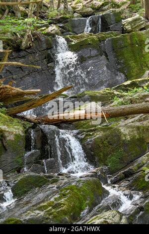 Adirondack mountains waterfall - New York State waterfalls - Adirondack State Park hiking Sacandaga River / Sacandaga Lake mossy rocks in mountains Stock Photo