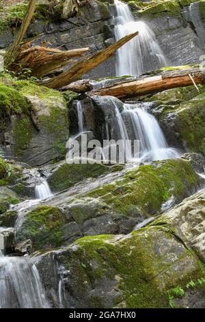 Adirondack mountains waterfall - New York State waterfalls - Adirondack State Park hiking Sacandaga River / Sacandaga Lake mossy rocks in mountains Stock Photo