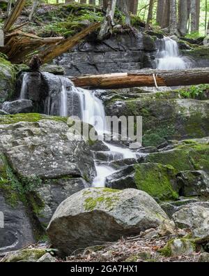 Adirondack mountains waterfall - New York State waterfalls - Adirondack State Park hiking Sacandaga River / Sacandaga Lake mossy rocks in mountains Stock Photo