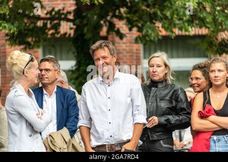 Kiel Heikendorf 29 Juli 2021 Robert Habeck Im Vorwahlkampf Auf Kustentour In Seinem Bundesland Schleswig Holstein Heute In Heikendorf In Dem Ort Stock Photo Alamy