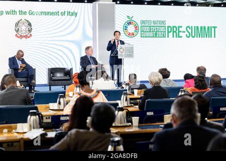 (210729) -- ROME, July 29, 2021 (Xinhua) -- Qu Dongyu, the director-general of the Rome-based UN Food and Agriculture Organization, addresses the UN food systems pre-summit in Rome, Italy, July 28, 2021. The United Nations on Wednesday wrapped up a three-day pre-summit on the world's food systems, casting light on the world's greatest food-related challenges and setting the table for September's ambitious full summit at UN headquarters in New York. FOR EDITORIAL USE ONLY (Giuseppe Carotenuto/FAO/Handout via Xinhua) Stock Photo