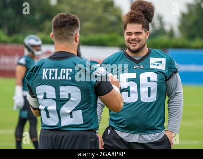 Philadelphia, Pennsylvania, USA. 3rd Oct, 2021. Eagles center JASON KELCE,  #62, has a sarcastic thumbs up for the officials after a call late in an  NFL football game between the Philadelphia Eagles