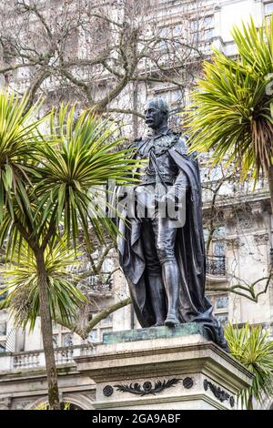 Statue of Bartle Frere at Whitehall Gardens, London, UK Stock Photo