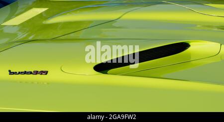 PLYMOUTH, MI/USA - JULY 26, 2021: Close-up of a 1970 Plymouth Barracuda ('Cuda) hood scoop at Concours d'Elegance of America at The Inn at St. John’s. Stock Photo