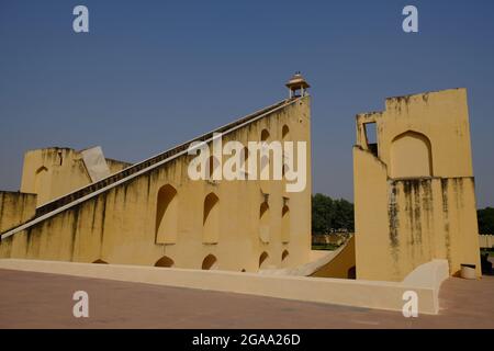 India Rajasthan Jaipur - Jantar Mantar - astronomical instruments largest sundial Stock Photo