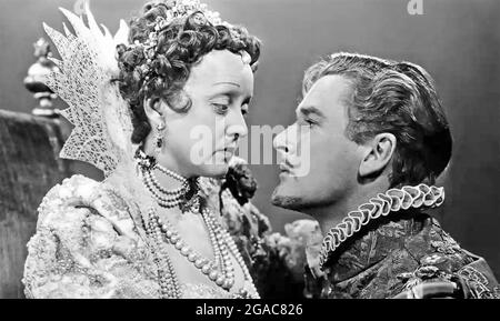THE PRIVATE LIVES OF ELIZABETH AND ESSEX 1939 Warner Bros Pictures film with Bette Davis and Queen Elizabeth I and Errol Flynn as Robert Devereux, 2nd Earl of Essex. Stock Photo