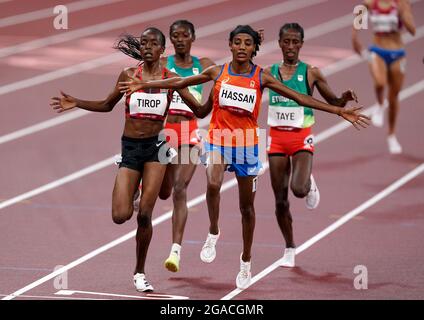 Netherland's Sifan Hassan (front right) wins the the first heat of the Women's 5000 metres at Olympic Stadium on the seventh day of the Tokyo 2020 Olympic Games in Japan. Picture date: Friday July 30, 2021. Stock Photo