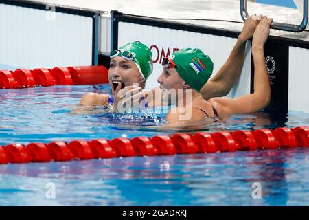 left to right Tatjana SCHOENMAKER (RSA), winner, Olympic champion, 1st ...