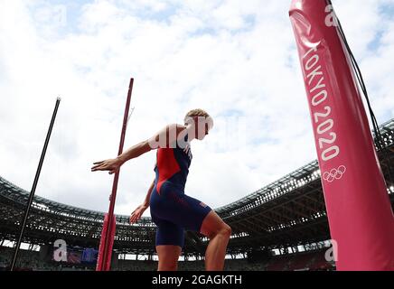 Tokyo, Japan. 31st July, 2021. Sondre Guttormsen of Norway competes during the Men's Pole Vault Qualification at the Tokyo 2020 Olympic Games in Tokyo, Japan, July 31, 2021. Credit: Li Ming/Xinhua/Alamy Live News Stock Photo