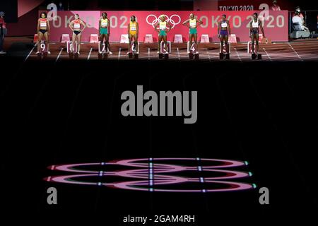 Tokyo, Kanto, Japan. 31st July, 2021. Runners get ready for the women's 100m final during the Tokyo 2020 Olympic Summer Games at Olympic Stadium. (Credit Image: © David McIntyre/ZUMA Press Wire) Stock Photo