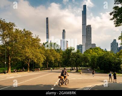 Billionaire’s Row, a collection of super-tall residences for the uber-rich mostly on West 57th Street, seen from Central Park, on Sunday, July 25, 2021. (© Richard B. Levine) Stock Photo
