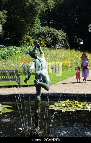 Fountain in Syon Park, London, UK Stock Photo