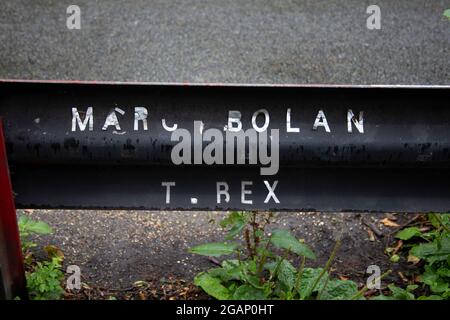 Marc Bolan's Rock Shrine - a memorial on the site he died in a car crash in Barnes, London, on 16 Sept 1977, UK Stock Photo