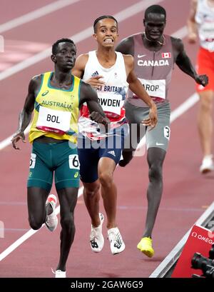 Great Britain's Daniel Rowden (centre) in action during the second semi-final of the Men's 800 metres after falling earlier in the race at the Olympic Stadium on the ninth day of the Tokyo 2020 Olympic Games in Japan. Picture date: Sunday August 1, 2021. Stock Photo