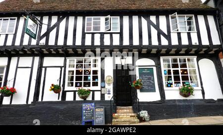 Woodbridge, Suffolk - 1 August 2021: Ye Olde Bell and Steelyard beer bar in New Street. Stock Photo