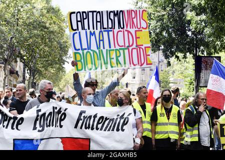 National Protest against COVID-19 health passport in Paris - France - 31 of July 2021 Stock Photo