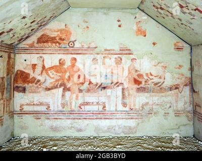 tomb of the triclinium