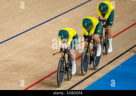 Tokyo, Japan. 02nd Aug, 2021. TOKYO, JAPAN - AUGUST 2: Georgia Baker of Australia, Annette Edmondson of Australia and Alexandra Manly of Australia competing on Women's Team Persuit Qualifying during the Tokyo 2020 Olympic Games at the Izu Velodrome on August 2, 2021 in Tokyo, Japan (Photo by Yannick Verhoeven/Orange Pictures) Credit: Orange Pics BV/Alamy Live News Stock Photo