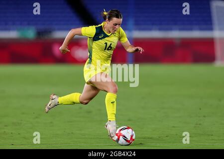 Tokyo, Japan, 2 August, 2021. Hayley Raso of Team Australia controls the ball during the Women's football Semifinal match between Australia and Sweden on Day 10 of the Tokyo 2020 Olympic Games. Credit: Pete Dovgan/Speed Media/Alamy Live News Stock Photo