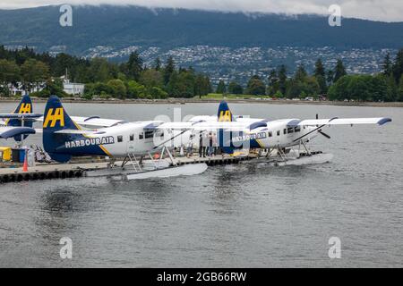 Harbour Air Floatplanes De Havilland Canada DHC-3T Passenger Air Service, Largest Commercial Seaplane Airline Vancouver Canada Stock Photo