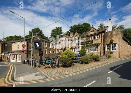 Barrowford village civil parish Pendle district of Lancashire, England. The White Bear pub Gisburn Road Stock Photo