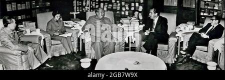 Beijing, China. 15th Feb, 1972. (L-R) Chinese Premier ZHOU ENLAI, interpreter NANCY TANG, Chinese Chairman MAO ZEDONG (Mao Tse Tsung), US President RICHARD NIXON, and US National Security Advisor HENRY KISSINGER during a meeting as the two countries opened official diplomatic relations for the first time since the Communists took over China in 1949. Credit: Keystone Press Agency/ZUMA Wire/Alamy Live News Stock Photo