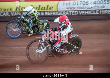 MANCHESTER UK Richie Worrall (Red) inside Anders Rowe (White) during the SGB Premiership match between Belle Vue Aces and Ipswich Witches at the National Speedway Stadium, Manchester on Monday 2nd August 2021. (Credit: Ian Charles | MI News) Credit: MI News & Sport /Alamy Live News Stock Photo