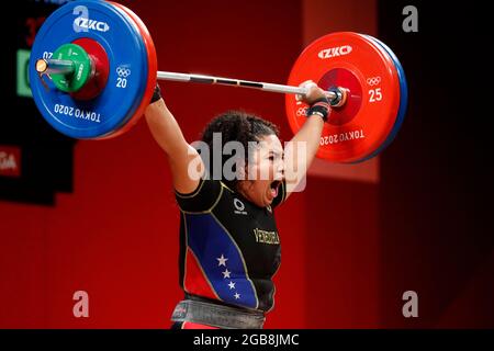 Tokyo, Kanto, Japan. 2nd Aug, 2021. Naryury Alexandra Perez Reveron (VEN) competes in the women's 87kg weightlifting event at the 2020 Summer Olympics at Tokyo International Forum. (Credit Image: © David McIntyre/ZUMA Press Wire) Stock Photo