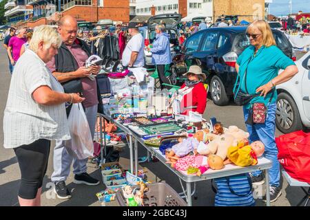 Customers at the car boot sale and open air market, Ayr Racecourse, Ayr, Ayrshire, Scotland, UK Stock Photo