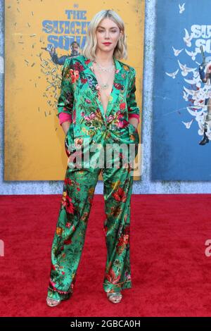 LOS ANGELES - AUG 2: Jennifer Holland at the The Suicide Squad Premiere
