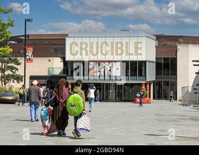The Crucible Theatre, Sheffield, South Yorkshire, England, UK Stock Photo