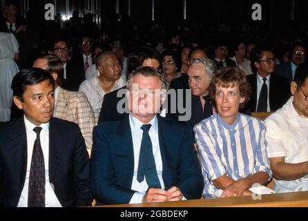 U.S. Senator from Massachusetts Edward Kennedy at Benigno Aquino Jr.'s Memorial Service, Holy Family Church, New York City, New York, USA, Bernard Gotfryd, 1983 Stock Photo