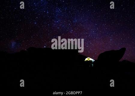 valle de las rocas chile rooftop tent Stock Photo