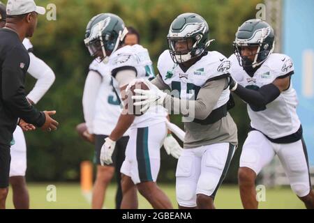 Philadelphia Eagles wide receiver Britain Covey (18) during the first half  of an NFL football game against the Arizona Cardinals, Sunday, Oct. 9,  2022, in Glendale, Ariz. (AP Photo/Rick Scuteri Stock Photo - Alamy