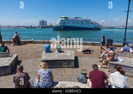 England, Hampshire, Portsmouth, Old Portsmouth, Wightlink Ferry Victoria of Wight Passing by Bath Square Stock Photo