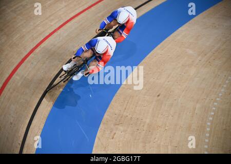 Izu, Japan. 03rd Aug, 2021. Cycling: Olympics, men's team sprint, final, at the Izu Velodrome. Sebastien Vigier (front) and Rayan Helal from France in action. Credit: Sebastian Gollnow/dpa/Alamy Live News Stock Photo