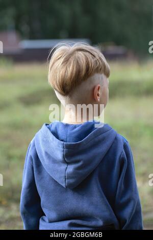 Haircut small child alone hi-res stock photography and images - Alamy