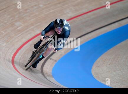 New Zealand's Sam Webster in the Men's Sprint Qualifying (200m) during the Track Cycling at the Izu Velodrome on the twelfth day of the Tokyo 2020 Olympic Games in Japan. Picture date: Wednesday August 4, 2021. Stock Photo