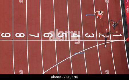 Tokyo, Japan. 4th Aug, 2021. Athletes compete during the Men's 800m Final at the Tokyo 2020 Olympic Games in Tokyo, Japan, Aug. 4, 2021. Credit: Zeng Yao/Xinhua/Alamy Live News Stock Photo