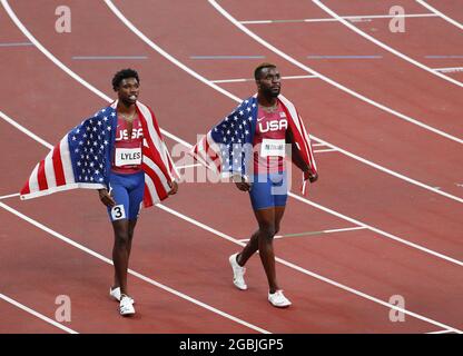 Noah Lyles (USA) rips his jersey off after winning his 200 meter world  championship title in a world leading time of 19.31 during the afternoon  sessio Stock Photo - Alamy