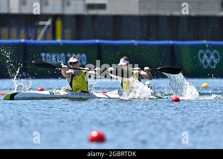 Tokyo, Japan. 05th Aug, 2021. Canoe Sprint. Sea Forest Waterway. 6-44. 3chome. Uminomori. Koto-ku. Tokyo. Jean van der Westhuyzen (AUS) and Thomas Green (AUS) in the mens K2 1000m semi final 1. Credit Garry Bowden/Sport in Pictures/Alamy live news Credit: Sport In Pictures/Alamy Live News Stock Photo