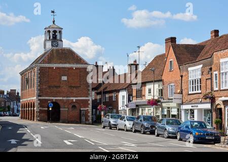 Old Amersham 17th century Market Hall and Market Square in the town centre, Buckinghamshire, Southern England Stock Photo