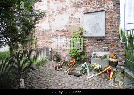 Remnant of the Warsaw Ghetto wall at 62 Zlota Street in Warsaw, Poland. May 21st 2021. In Nazi German-occupied Warsaw during World War II at least 400 Stock Photo