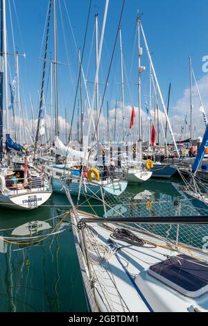 cowes week, isle of wight, yacht racing, busy marina, yachting regatta, sailing regatta, boats, cowes yacht haven. Stock Photo