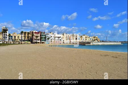 Pretty Bay beach at Birżebbuġa, Malta Stock Photo - Alamy