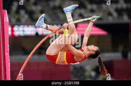 Tokyo, Japan. August 5th 2021: Huiqin Xu (CHN) in the women's pole vault during the Tokyo 2020 Olympic Games on August 5th, 2021, at the National Stadium in Tokyo, Japan. Credit: SCS/Soenar Chamid/AFLO/Alamy Live News Stock Photo