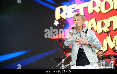 Hazel Dean Performing at Lets Rock Leeds 80s Stock Photo