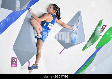 Tokyo, Japan. Credit: MATSUO. 6th Aug, 2021. NOGUCHI Akiyo (JPN) Sport Climbing : Women's Combined, Bouldering Final, during the Tokyo 2020 Olympic Games at the Aomi Urban Sports Park in Tokyo, Japan. Credit: MATSUO .K/AFLO SPORT/Alamy Live News Stock Photo
