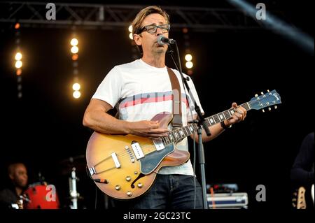 Nik Heywood Performing at Lets Rock Leeds 80s Stock Photo